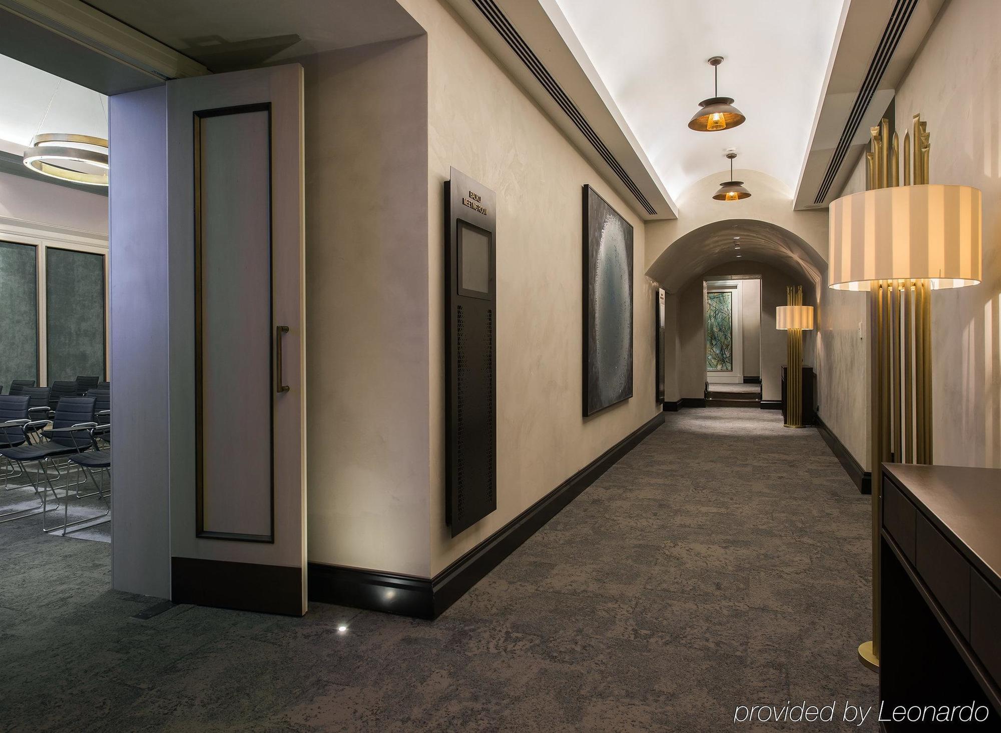 10 Karakoy Istanbul Hotel Bagian luar foto A corridor