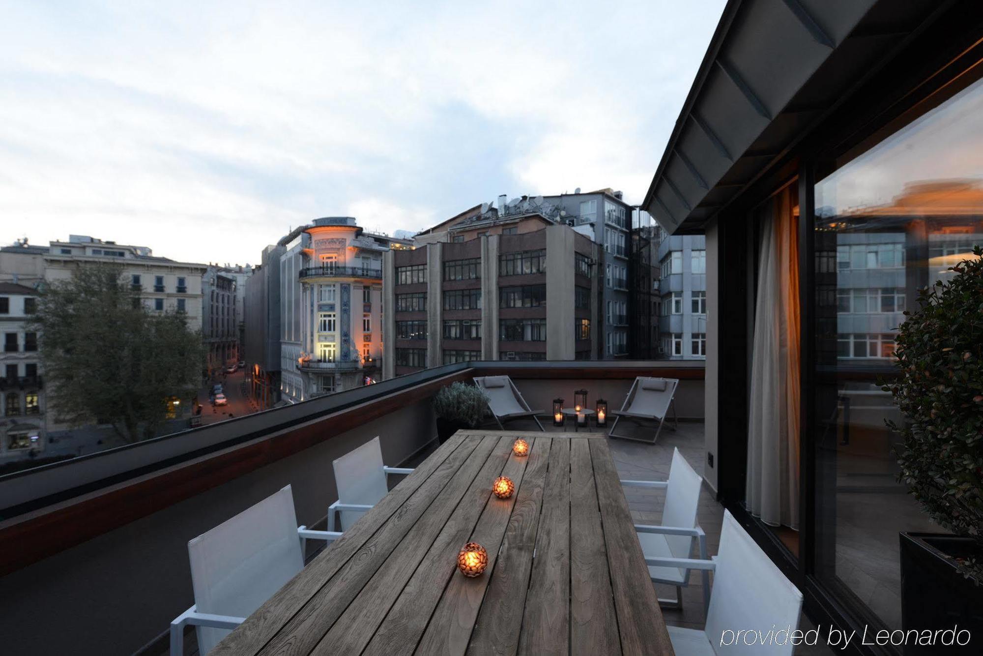 10 Karakoy Istanbul Hotel Bagian luar foto Rooftop terrace