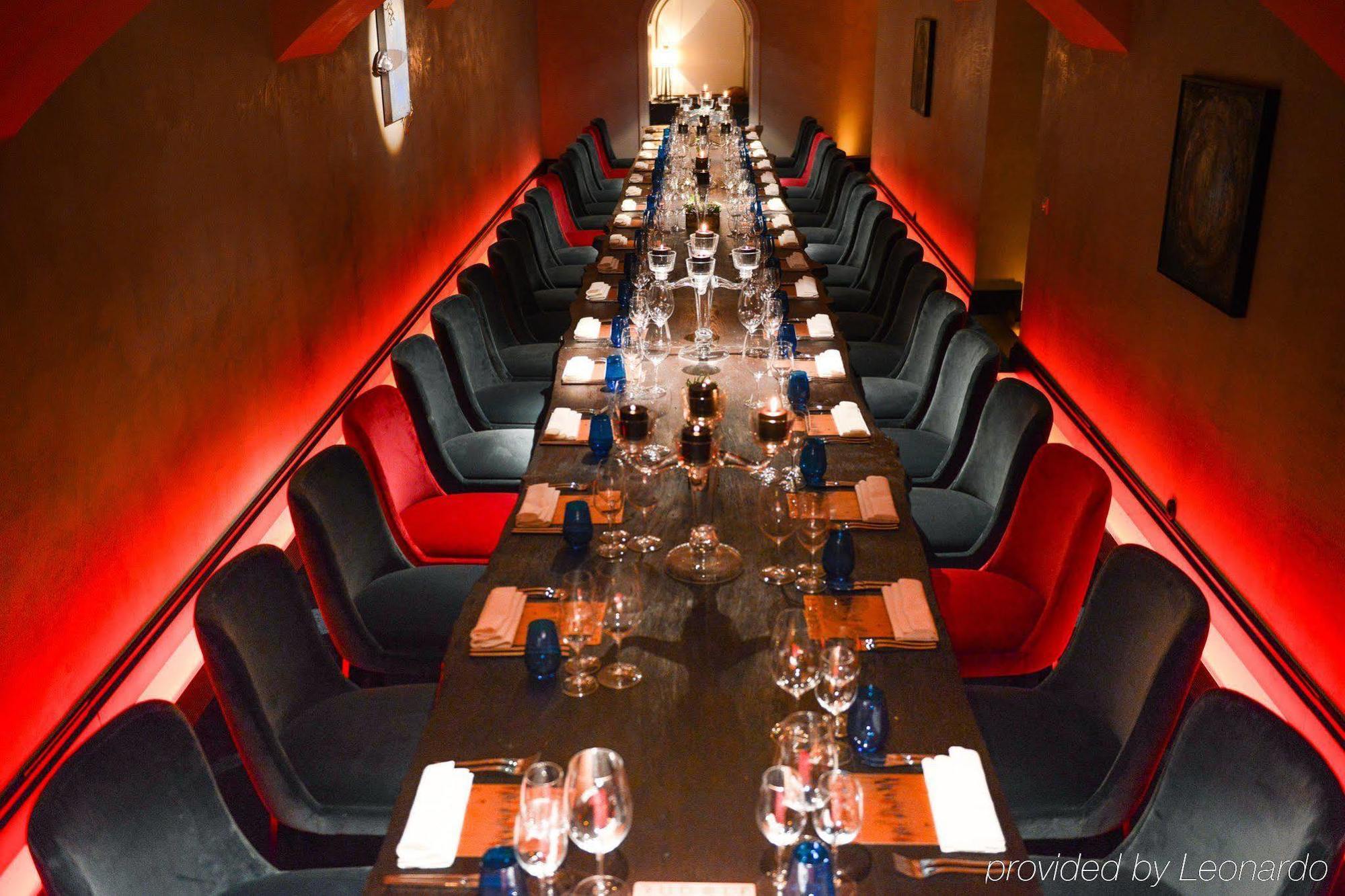 10 Karakoy Istanbul Hotel Bagian luar foto The interior of the restaurant